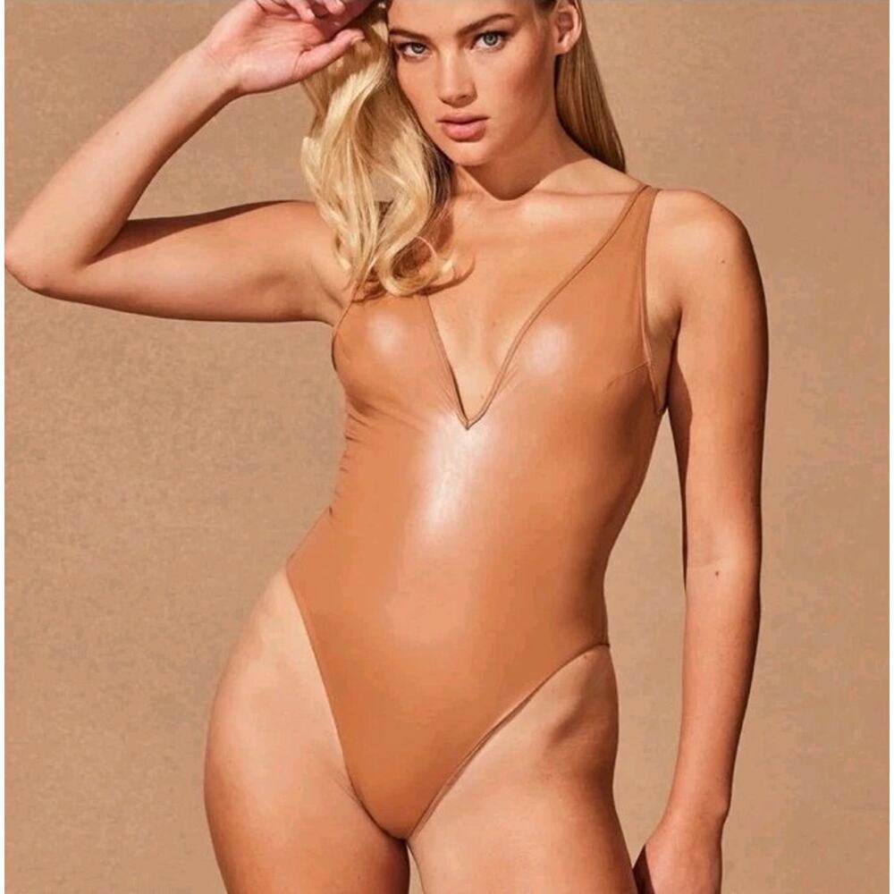 NWT Honey Birdette Emily Bodysuit Small Toffee Faux Leather Plunge V-Neck Sexy
